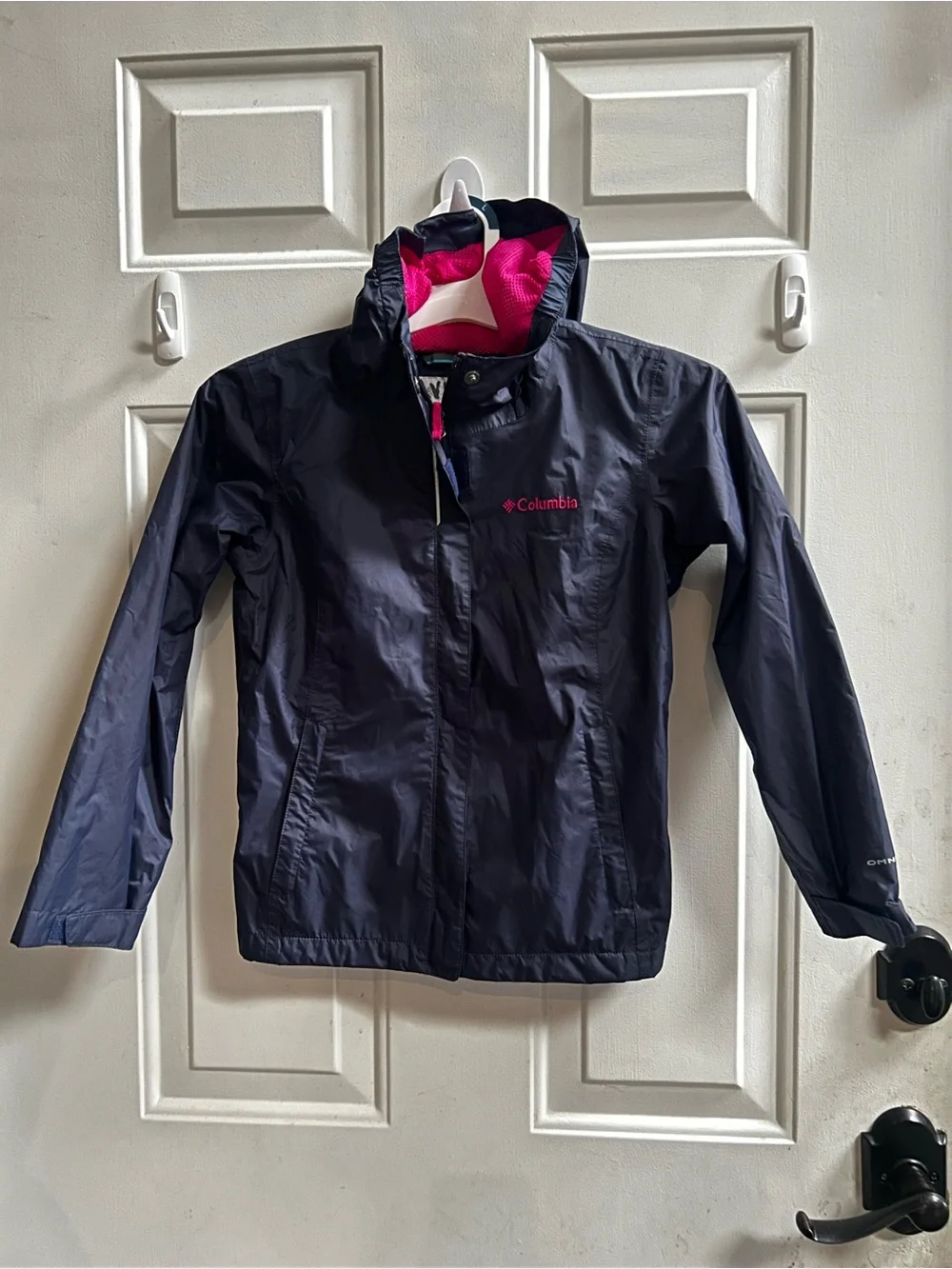 Columbia girls  Navy Waterproof Rain Jacket with Pink Mesh Lining w/ hoodie Sz S